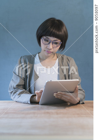 Creative girl Creative girl 9058097