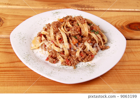 spaghetti with tomato sauce spaghetti with tomato sauce 9063199