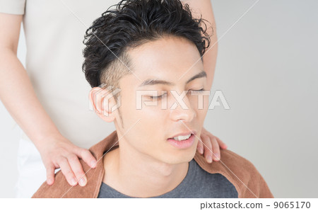 Massage  9065170