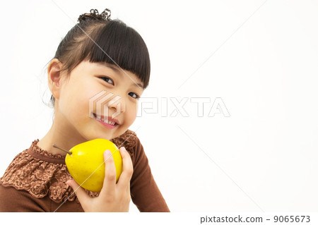 Pear and girls Pear and girls 9065673