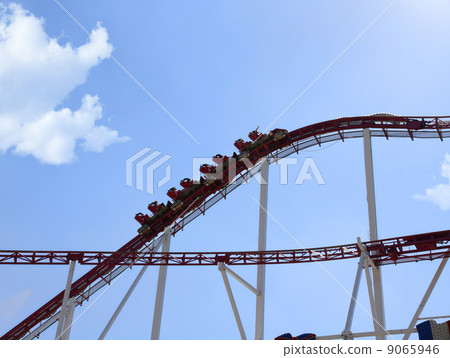 rollercoaster in an amusement park 9065946