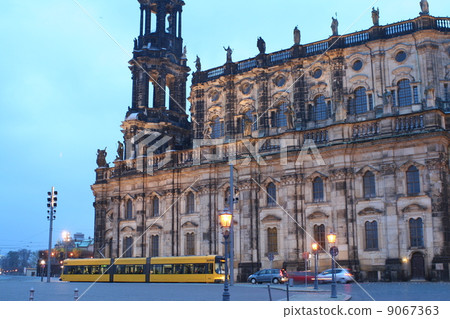 Night view and tram in Dresden Central square 9067363