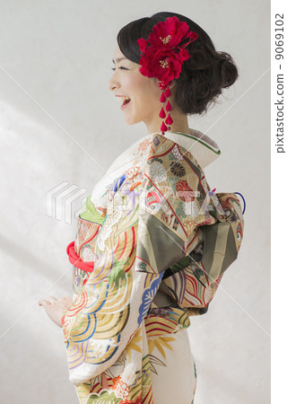 Kimono young lady 9069102