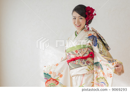 Kimono young lady 9069293
