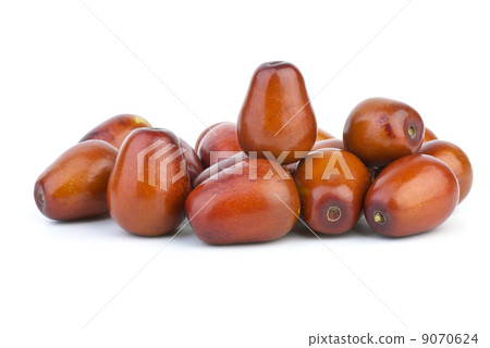 Some fresh unabi berries 9070624