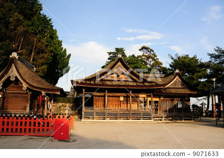 Shiroi Shrine Shrine building 9071633