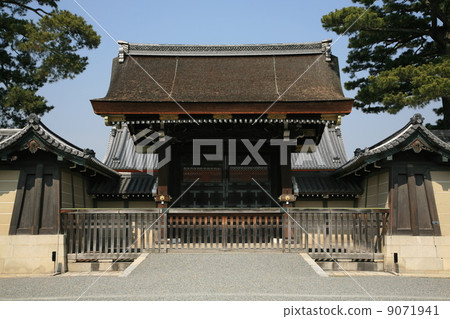 京都皇宮的大門 京都皇宮的大門 9071941
