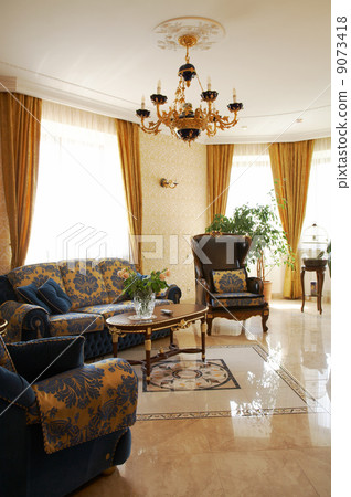 Beautiful armchair 9073418