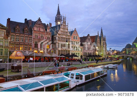 Buildings With Tourboats, Ghent Buildings With Tourboats, Ghent 9073878