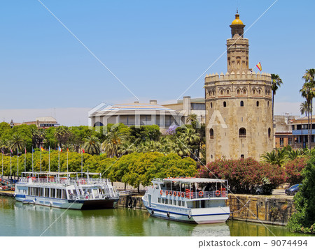 Torre del Oro in Seville, Spain Torre del Oro in Seville, Spain 9074494