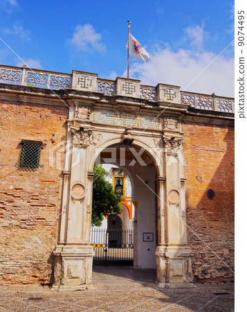 Gate in Seville Gate in Seville 9074495