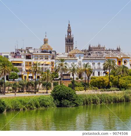 Guadalquivir River in Seville Guadalquivir River in Seville 9074506