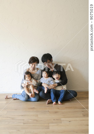 Family members Family members 9075019