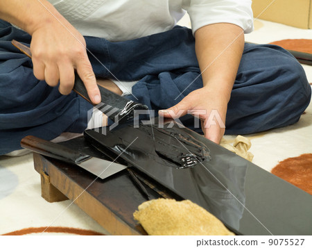 Preparation for lacquer coating 9075527