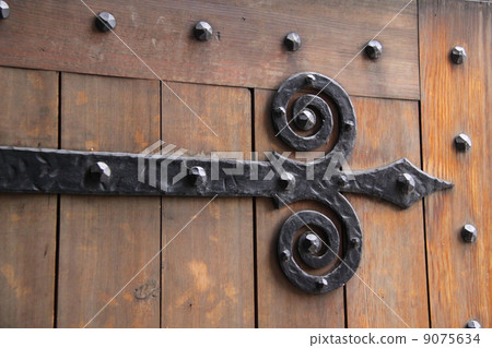 A door A door 9075634