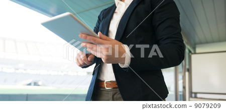 OL with tablet OL with tablet 9079209