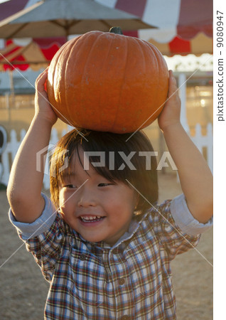 Pumpkin and a boy Pumpkin and a boy 9080947