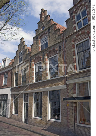 Old street (Oudewater, the Netherlands) 9081572