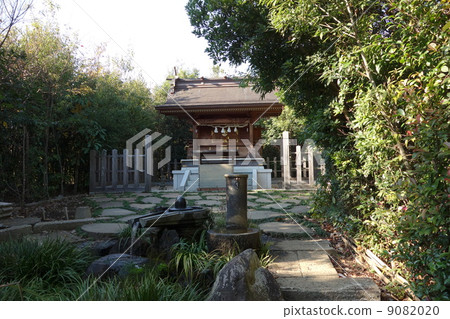 The company of Ryuke God and Ringa and Yoni's Shrine 2 9082020