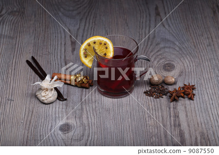 Mulled wine with spices 9087550