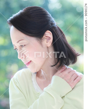 Senior stiff shoulder Senior stiff shoulder 9090174