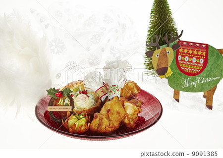 One dish of Christmas One dish of Christmas 9091385