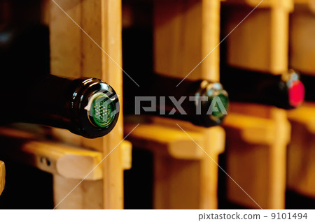 Wine bottles in the shop Wine bottles in the shop 9101494