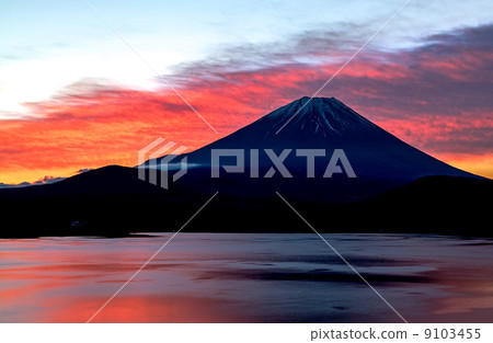 Morning glow Fuji 9103455