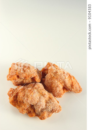 Deep-fried frozen bird Deep-fried frozen bird 9104383