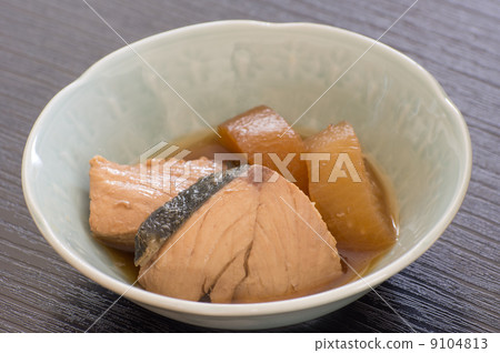 First brown egg 9104813