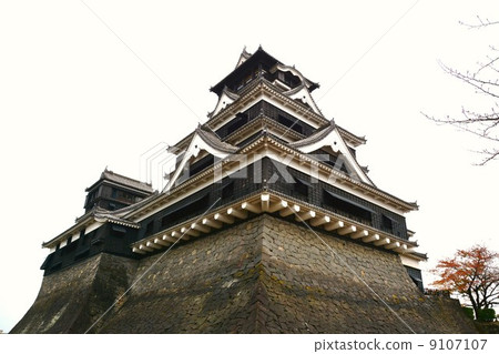 Kumamoto castle castle tower after the rain Kumamoto castle castle tower after the rain 9107107
