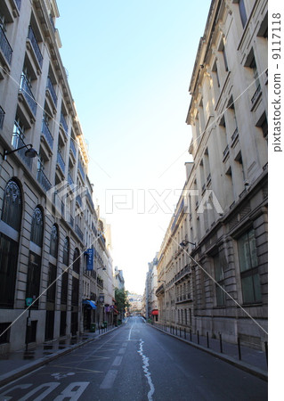 Paris Lafayette Street Paris Lafayette Street 9117118