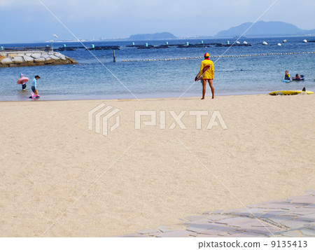 Life saver and sea 9135413