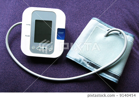 blood pressure meter 9140454