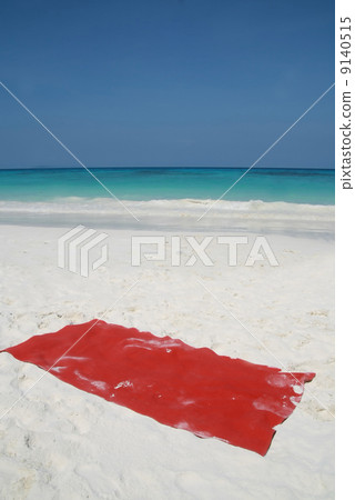red towel on beatiful beach, Tachai island, Similan island group 9140515