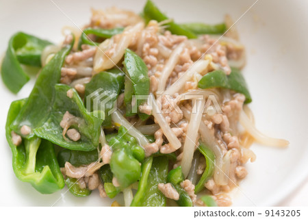 Pepper and mouth sesame sauce Pepper and mouth sesame sauce 9143205