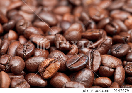 surface with roasted coffee beans 9147679