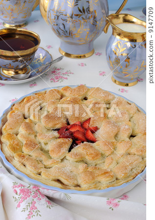 Cake with strawberries Cake with strawberries 9147709
