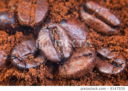 ground and roasted coffee beans ground and roasted coffee beans 9147830