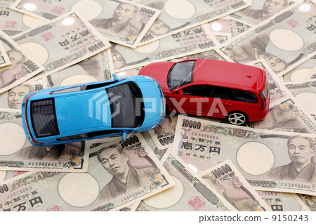 Money and minicar Money and minicar 9150243