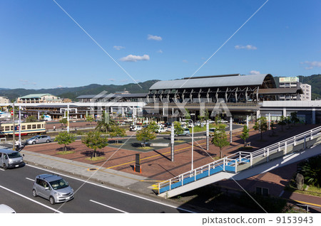 Kochi Station and road 9153943