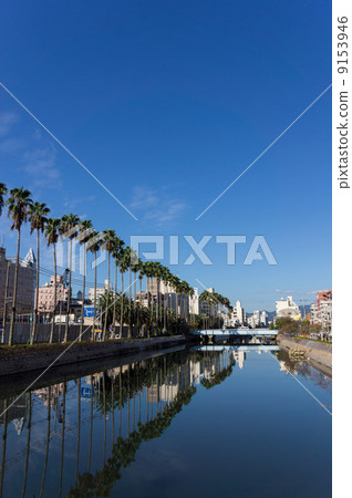 高知橋樑和秋天天空天空 高知橋樑和秋天天空天空 9153946