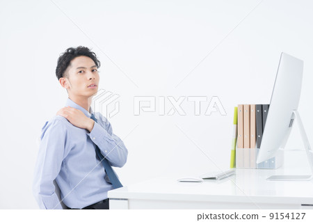 Businessman (office) 9154127