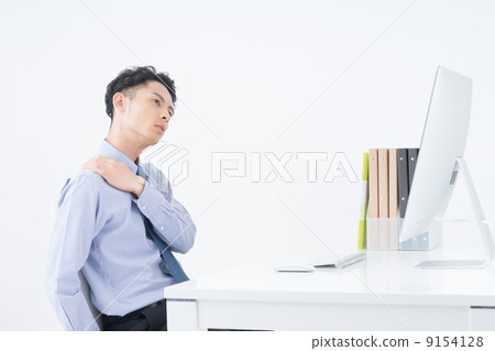 Businessman (office) 9154128