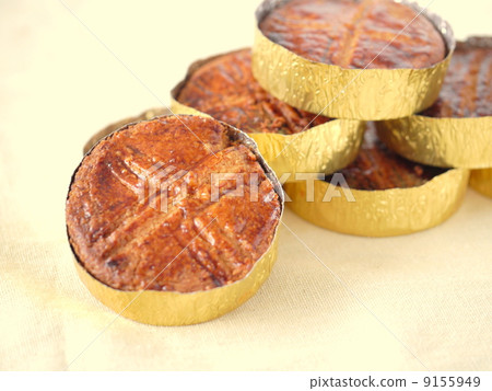 Garrett Bretonne White Cross Version (Horizontal Position) 9155949