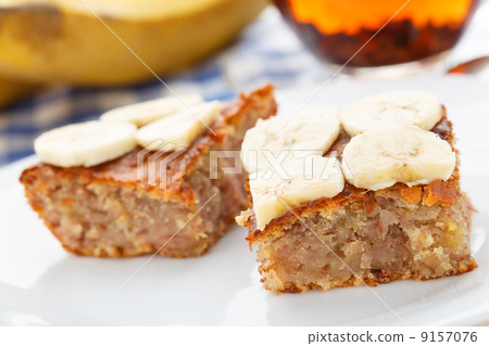Cake with fresh banana Cake with fresh banana 9157076