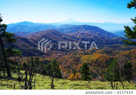 富士山從山頂懸崖 富士山從山頂懸崖 9157414