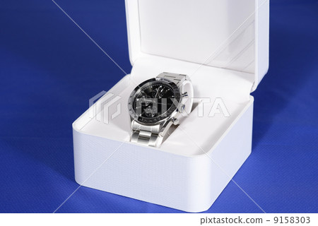 Watches  9158303