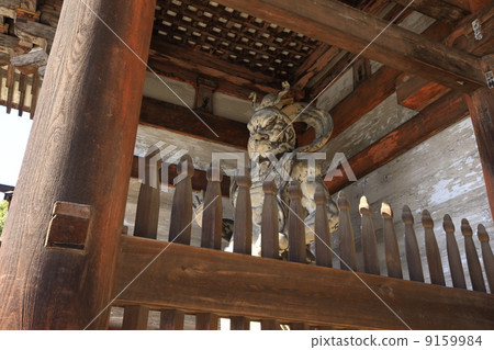The statue of Nio Ninna-ji 9159984