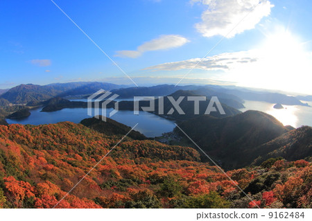 三河湖在深秋的五湖 三河湖在深秋的五湖 9162484